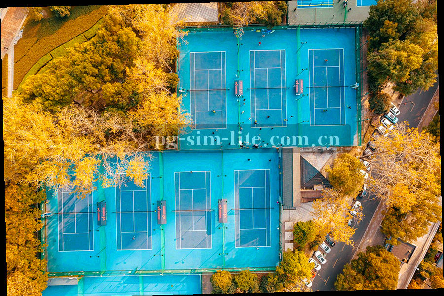 首屏加载、触控响应、小屏渲染三列条形对比图，等宽数字标注